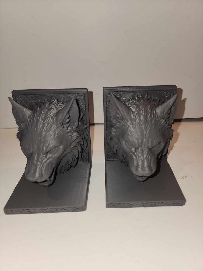 Echoes of Ascension™ Werewolf Guard Bookends