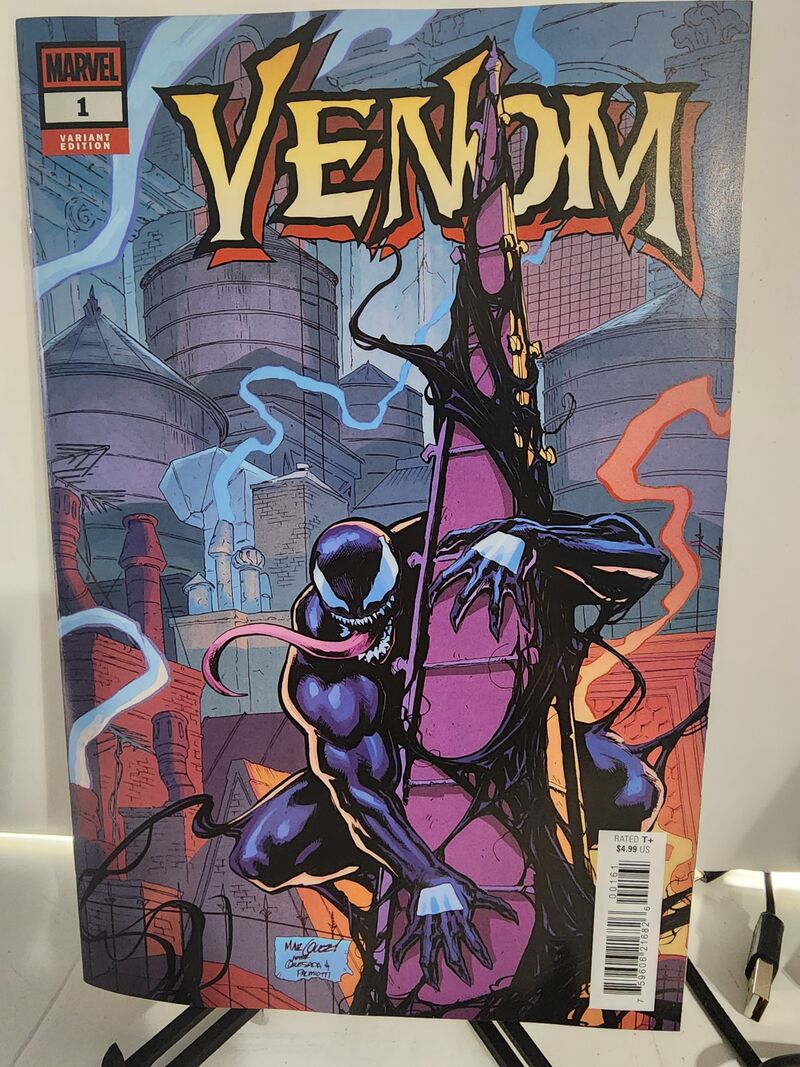 Venom #1 David Marquez Homage Variant